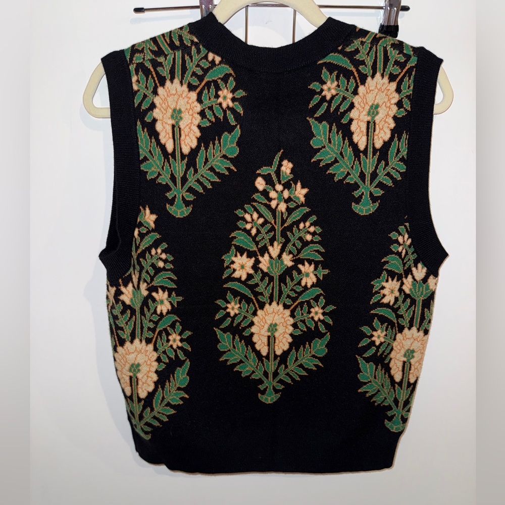 Jodifl Women’s Evergreen Botanical Print Black Knit Vest - Picture 3 of 5